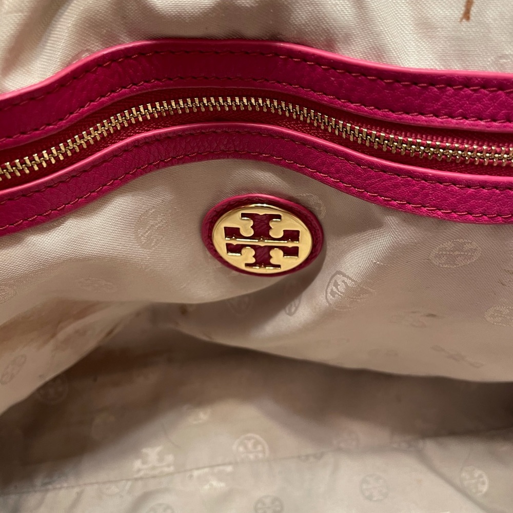 Tory Burch Magenta Bag - Picture 8 of 9